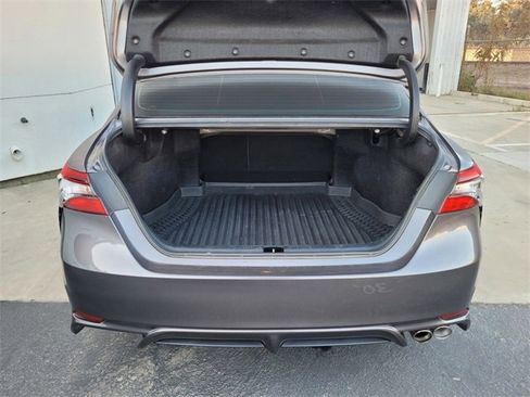 Used 2023 Toyota Camry SE image 27