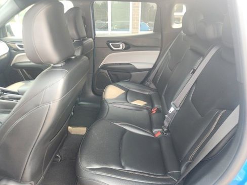 Used 2024 Jeep Compass Limited image 14