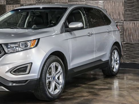 Used 2018 Ford Edge Titanium w/ Technology Package image 8