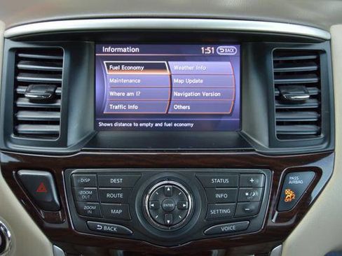Used 2014 Nissan Pathfinder SL w/ SL Tech Package AWD/4WD image 25