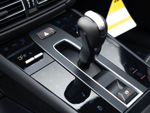 New 2026 Porsche Macan S image 28