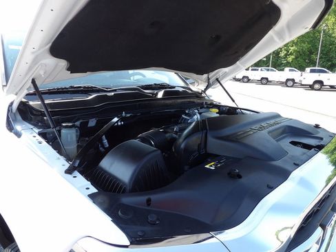 Used 2022 RAM 3500 Tradesman w/ Chrome Appearance Group AWD/4WD image 44