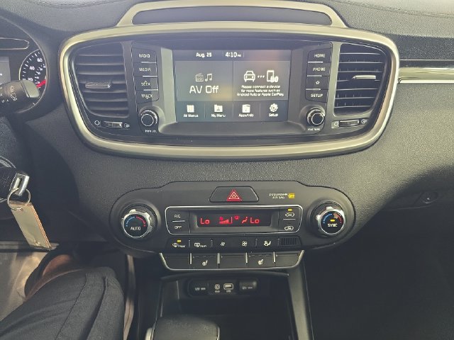 Used 2020 Kia Sorento LX w/ LX I4 Convenience Package AWD/4WD image 15