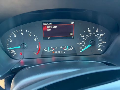 Used 2022 Ford Escape SE w/ SE Sport Appearance Package FWD image 18