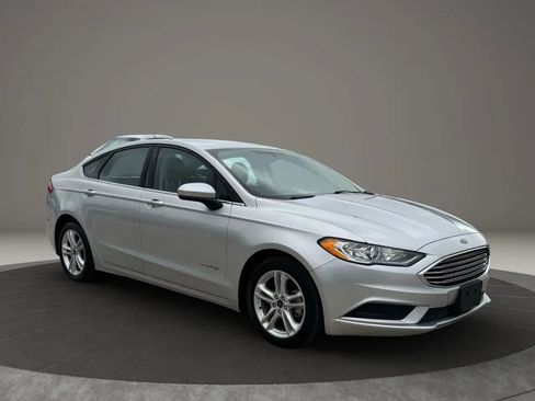 Used 2018 Ford Fusion S image 13