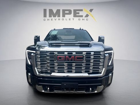 Used 2025 GMC Sierra 2500 Denali AWD/4WD image 8
