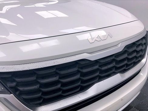 Used 2023 Kia Seltos LX image 25