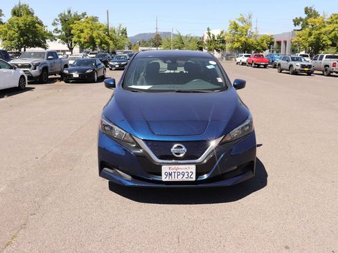 Used 2022 Nissan Leaf S FWD image 2