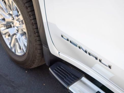 Used 2023 GMC Sierra 1500 Denali AWD/4WD image 31