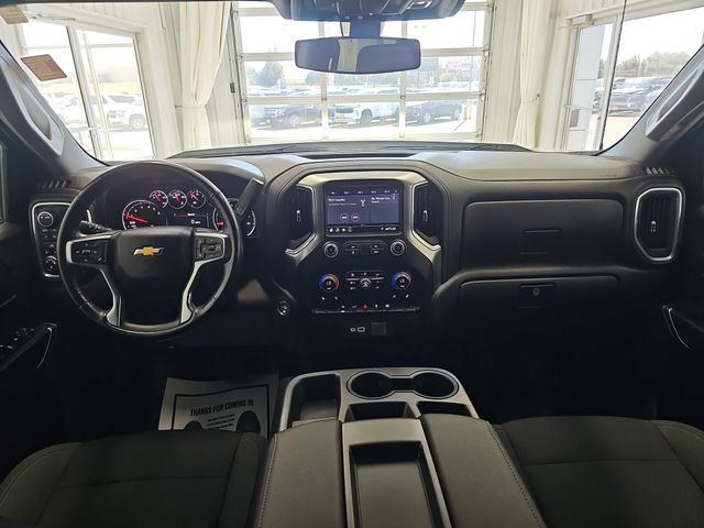 Used 2022 Chevrolet Silverado 1500 LT AWD/4WD image 12