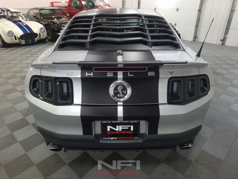Used 2012 Ford Mustang Shelby GT500 RWD image 9