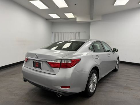 Used 2013 Lexus ES 350 w/ Luxury Pkg FWD image 8