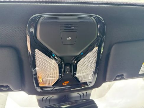 Used 2022 BMW i4 eDrive40 w/ M Sport Package RWD image 23