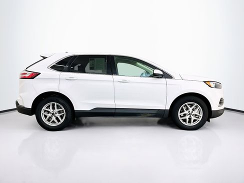 Used 2024 Ford Edge SEL image 10