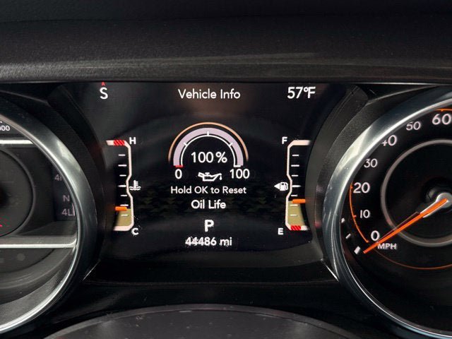Certified 2022 Jeep Gladiator Sport AWD/4WD image 16