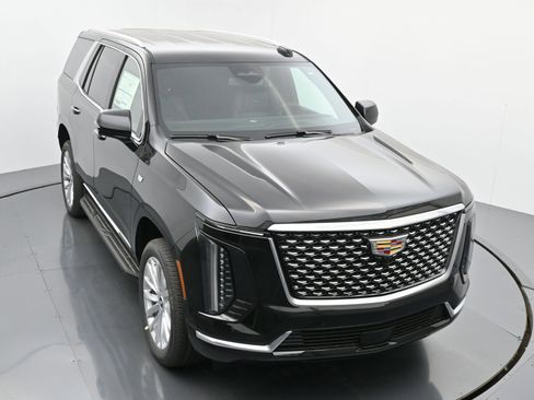 New 2026 Cadillac Escalade 4WD w/ LPO, Floor Liner Package image 30