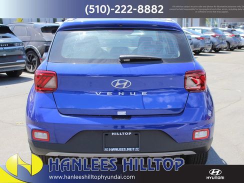 New 2025 Hyundai Venue Limited image 7