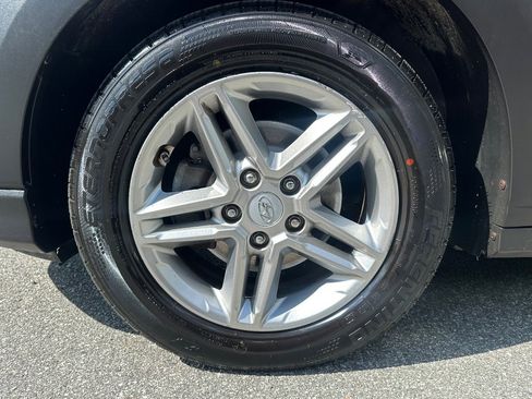 Used 2021 Hyundai Kona SE image 27