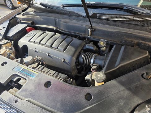 Used 2009 GMC Acadia SLE FWD image 23