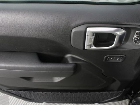 New 2026 Jeep Gladiator Sport image 13