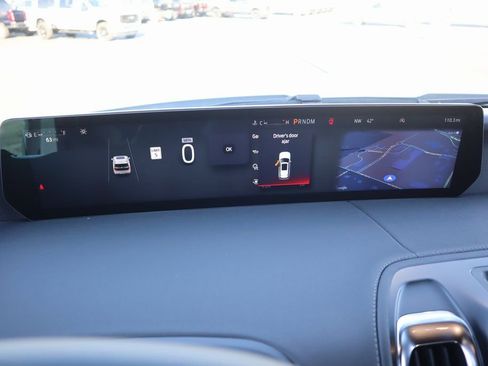 New 2025 Ford Expedition Platinum w/ Stealth Performance Package image 4