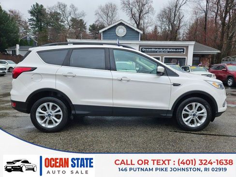 Used 2019 Ford Escape SEL image 6