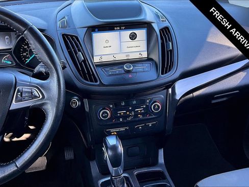 Used 2019 Ford Escape SE FWD image 9