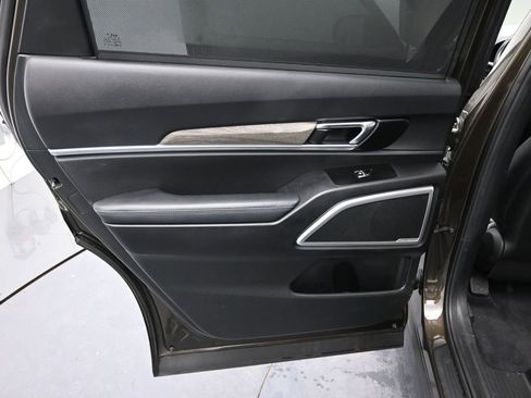 Certified 2022 Kia Telluride EX w/ EX Premium Package image 17