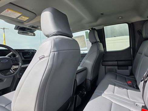 New 2026 Ford F550 4x4 Supercab Super Duty image 36