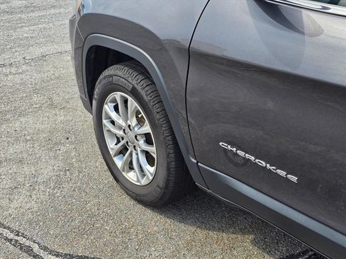Used 2022 Jeep Cherokee Latitude Lux AWD/4WD image 20