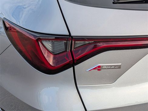 Used 2023 Acura MDX A-Spec image 4