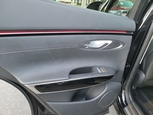 Used 2026 Genesis GV70 2.5T image 17