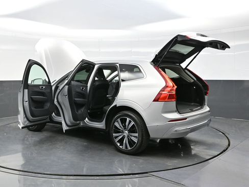 Used 2023 Volvo XC60 B5 Plus w/ Climate Package image 40