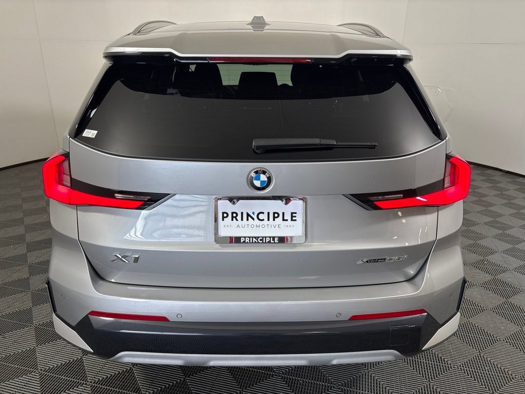 Certified 2026 BMW X1 xDrive28i w/ Technology Package AWD/4WD image 6