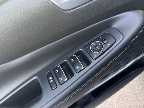 Certified 2022 Hyundai Santa Fe SEL w/ Convenience + Premium Package image 9