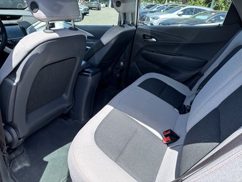 Used 2017 Chevrolet Bolt LT FWD image 18