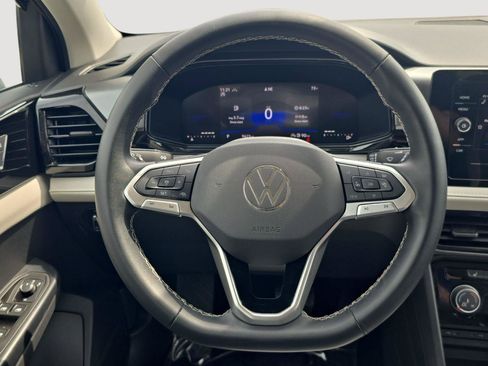 Certified 2025 Volkswagen Taos S AWD/4WD image 17
