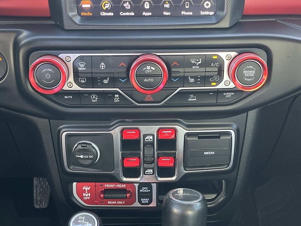 Used 2023 Jeep Gladiator Rubicon w/ Cold Weather Group AWD/4WD image 14