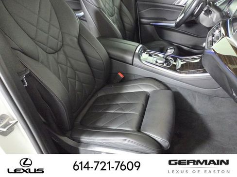 Used 2023 BMW X5 xDrive40i w/ Premium Package image 30