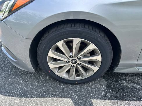 Used 2017 Hyundai Sonata Sport w/ Value Edition Package 02 FWD image 25
