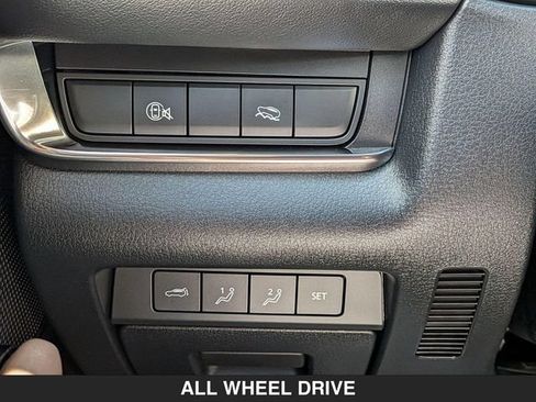 Used 2025 MAZDA CX-30 AWD 2.5 S w/ Premium Package image 20