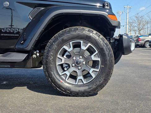 New 2026 Jeep Wrangler Sahara image 9