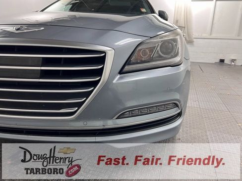 Used 2015 Hyundai Genesis 5.0 image 11