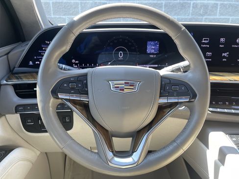 Used 2022 Cadillac Escalade Premium Luxury Platinum image 24