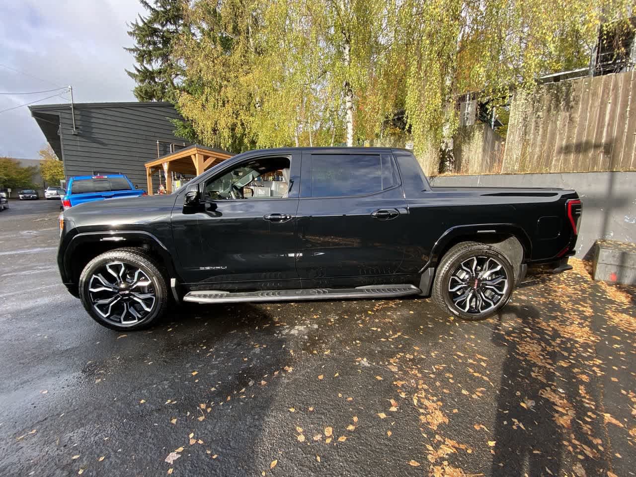 Used 2026 GMC Sierra EV Denali AWD/4WD image 3