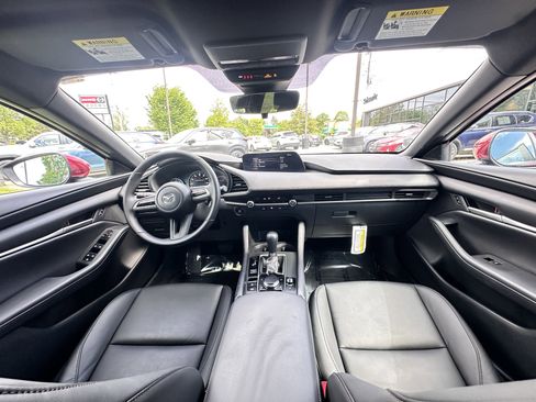Used 2023 MAZDA MAZDA3 s FWD image 4