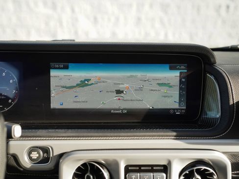 Used 2020 Mercedes-Benz G 63 AMG 4MATIC w/ G Manufaktur Interior Package image 31
