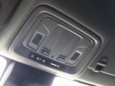 Used 2024 Chevrolet Silverado 1500 Custom Trail Boss w/ Realtree Special Edition image 24