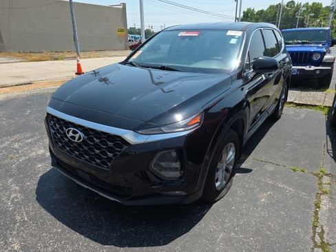 Used 2020 Hyundai Santa Fe SEL FWD image 2