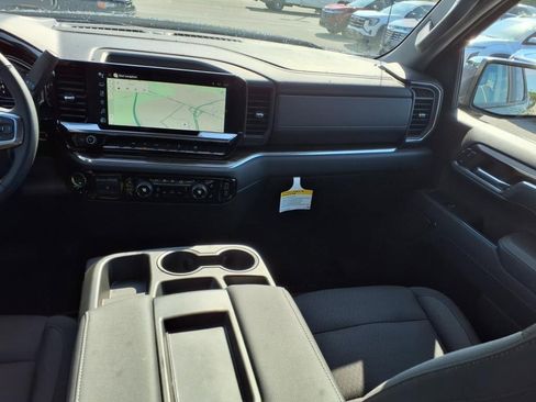 Used 2025 Chevrolet Silverado 1500 LT image 11